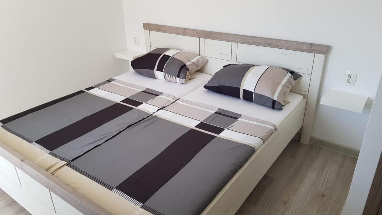 Apartman Luma Baška Voda Eksteriør bilde